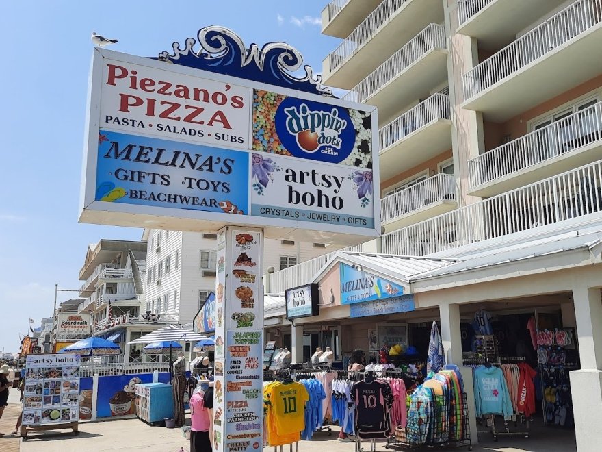 Piezanos Pizza
