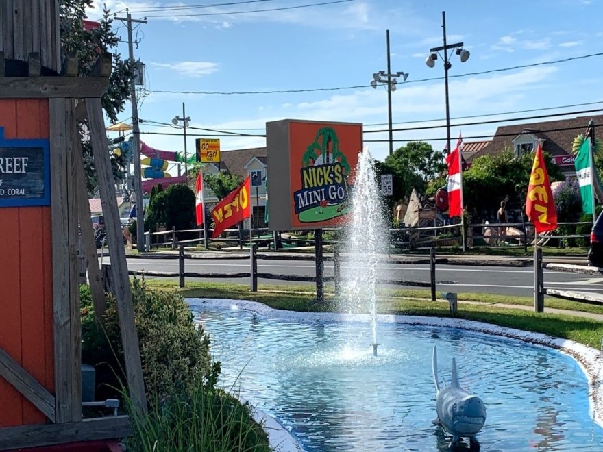Nick's Mini Golf - Golf Down Under